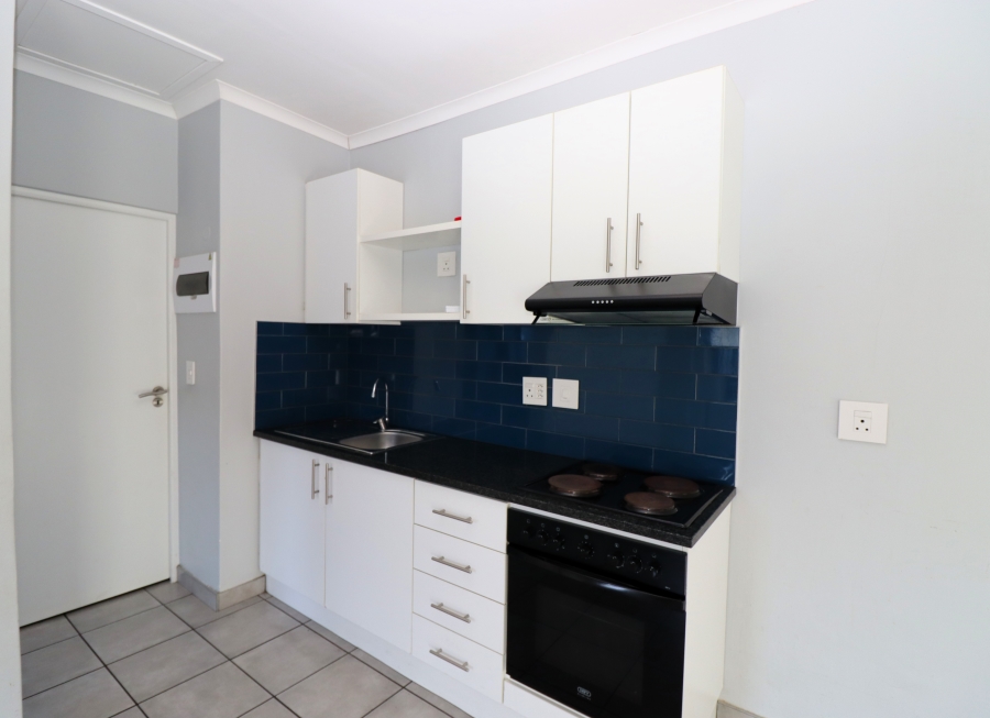 2 Bedroom Property for Sale in Esterville Western Cape